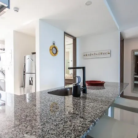 Spectacular 2 Bedroom - 14th Floor Morros *